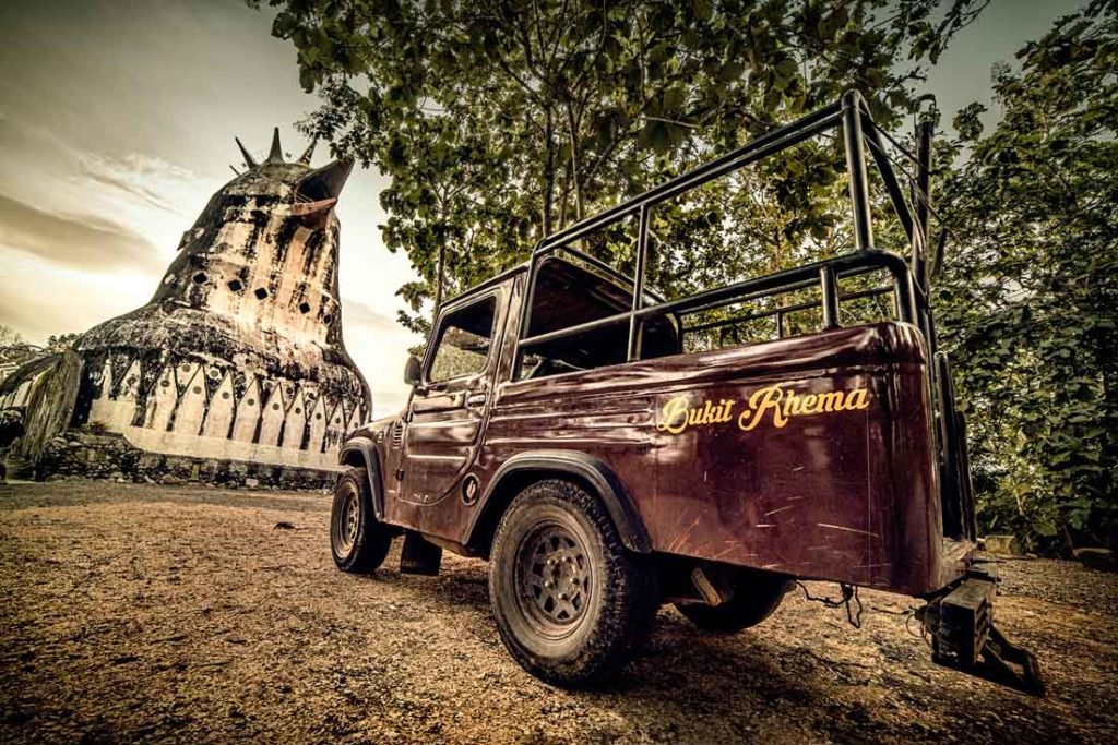 Review Wisata Rumah Doa Bukit Rhema