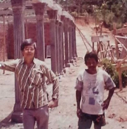 Daniel Alamsjah saat mendampingi proses pembangunan Bukit Rhema.